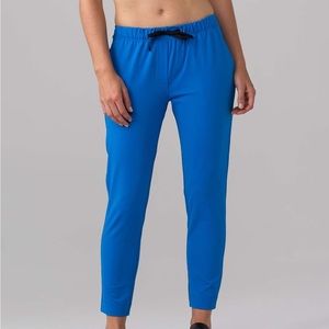 Lululemon Jet Crop Slim - Luxtreme Size 4